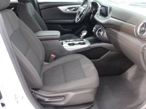 Used 2022 Chevrolet Blazer LT w/ LPO, Black Accent Package image 19