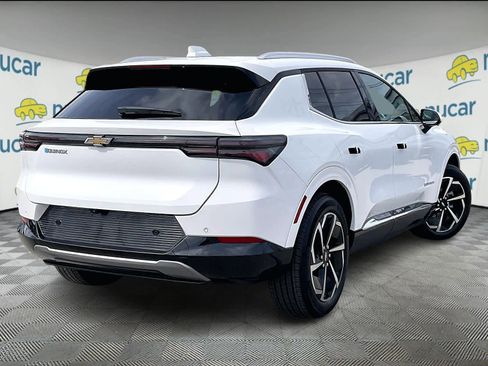 Used 2025 Chevrolet Equinox EV LT image 6