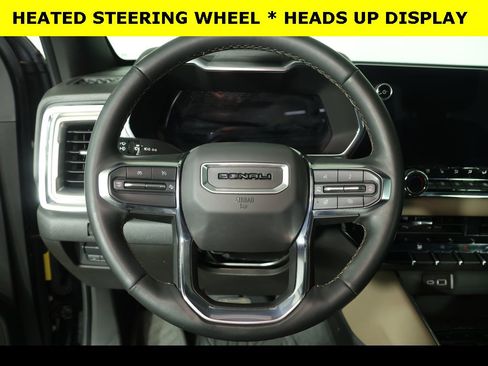 Used 2023 GMC Canyon Denali image 8