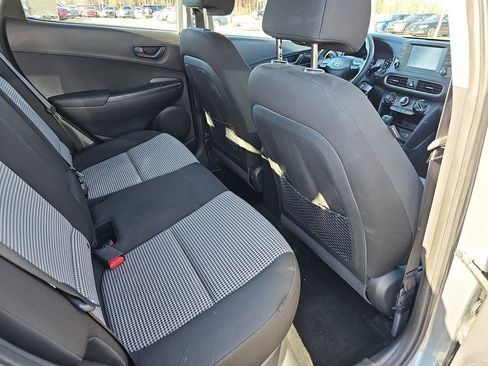 Used 2021 Hyundai Kona SE image 13