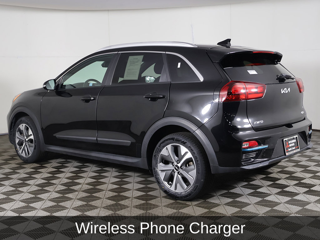 Used 2022 Kia Niro EX w/ Cold Weather Package FWD image 11