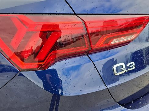 Used 2025 Audi Q3 2.0T Premium w/ Convenience Package image 39