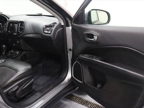 Certified 2019 Jeep Compass Latitude AWD/4WD image 16