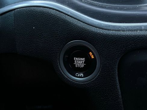 Used 2018 Dodge Charger SXT Plus w/ Blacktop Package image 25