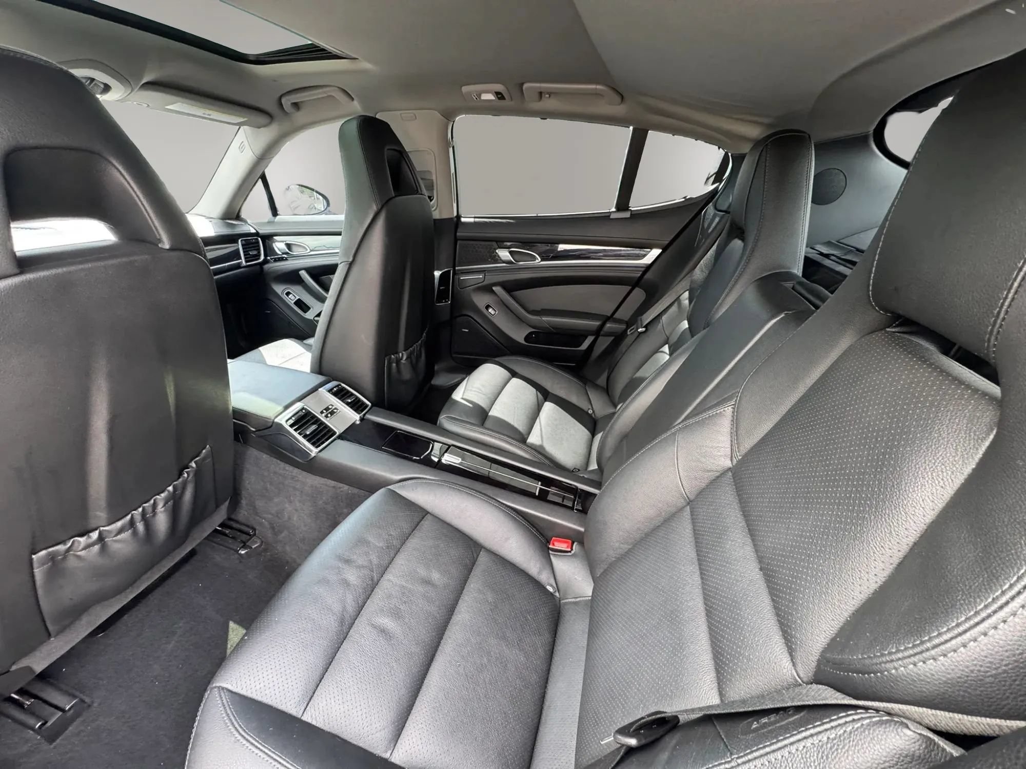 Used 2012 Porsche Panamera image 13