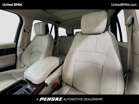 Used 2021 Land Rover Range Rover Westminster Edition image 5
