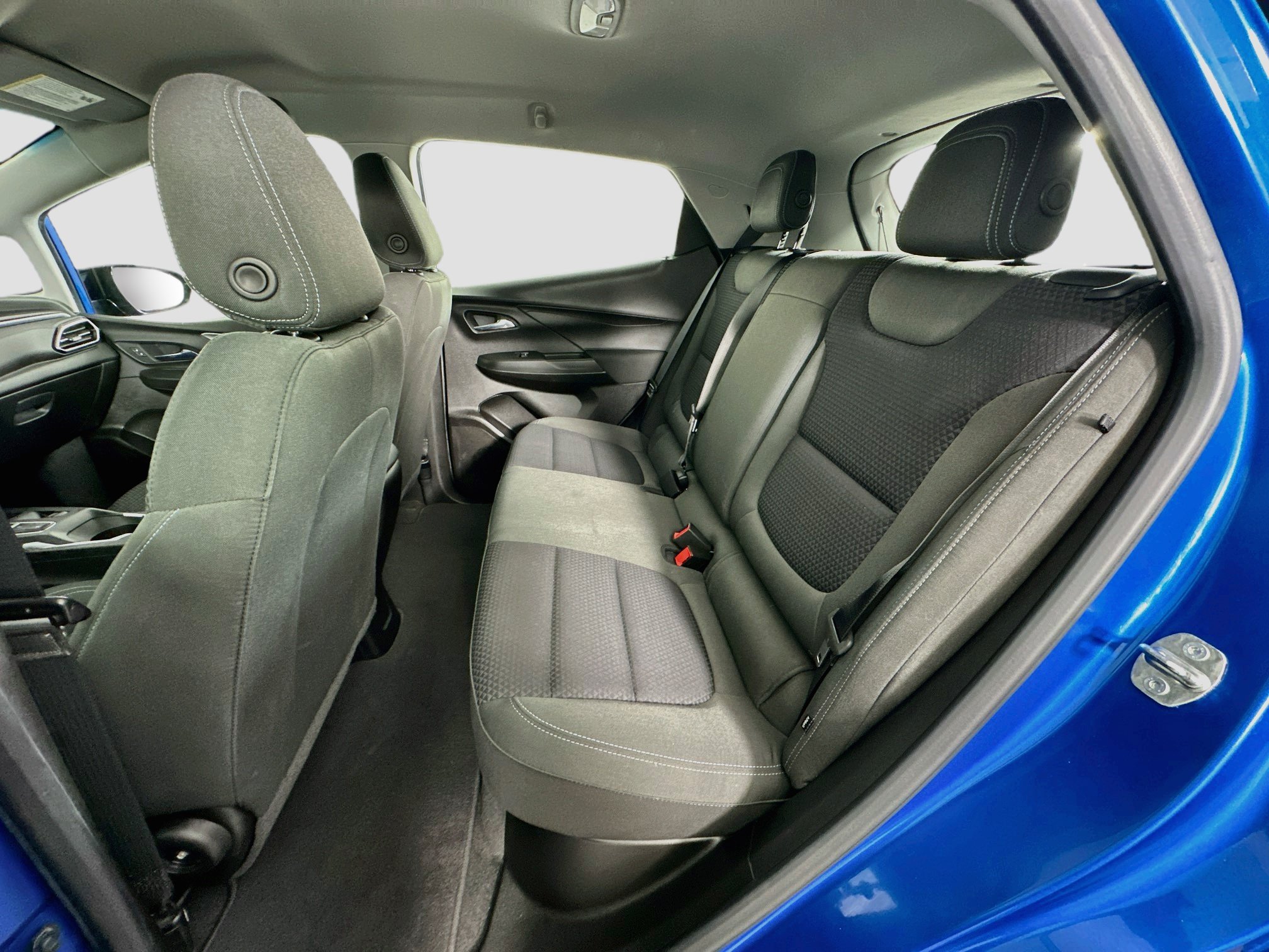 Used 2022 Chevrolet Bolt LT FWD image 26