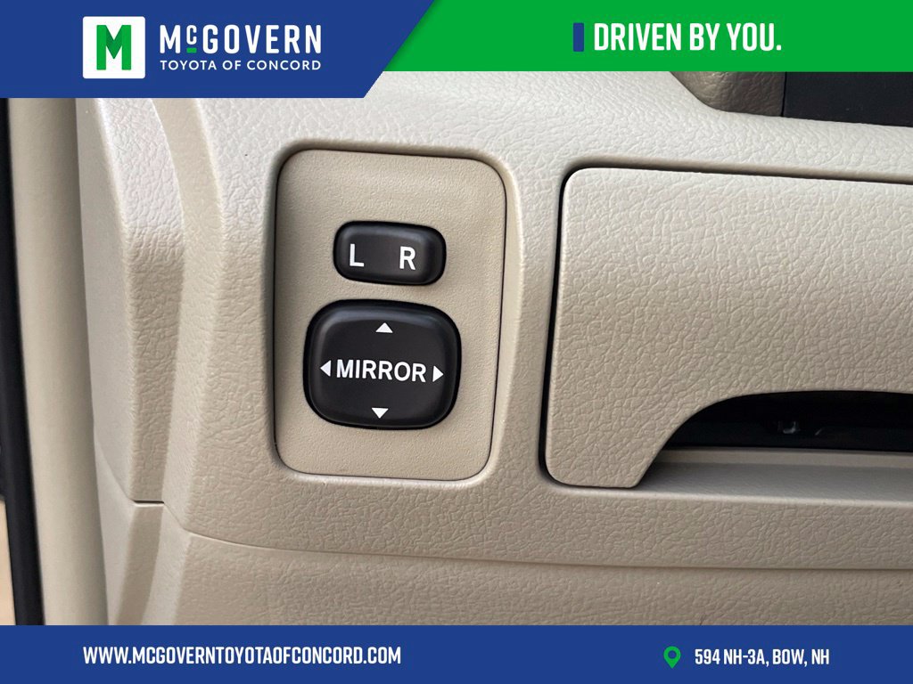 Used 2010 Toyota Camry LE FWD image 27