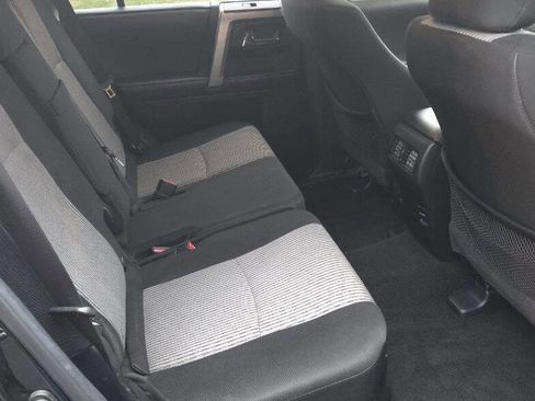 Used 2017 Toyota 4Runner SR5 image 19