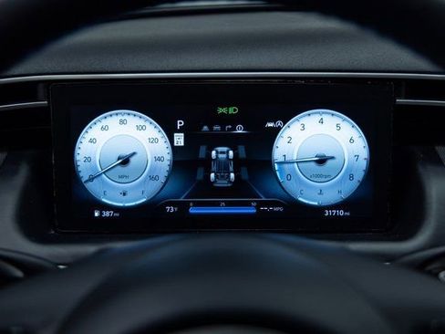 Used 2023 Hyundai Tucson Limited image 2