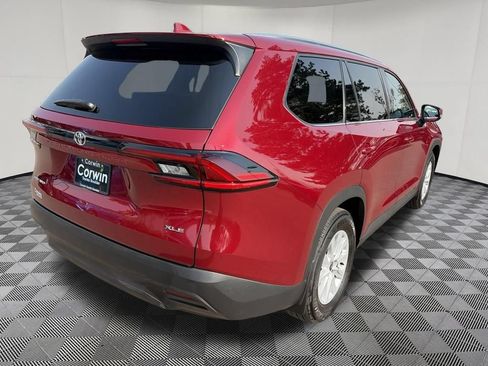 Used 2025 Toyota Grand Highlander AWD Hybrid image 10
