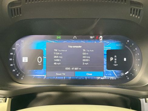 Certified 2023 Volvo XC60 B5 Plus w/ Climate Package AWD/4WD image 11