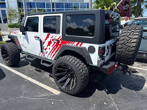 Used 2018 Jeep Wrangler Unlimited Sport S AWD/4WD image 4