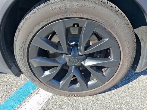 Used 2022 Tesla Model X AWD/4WD image 11