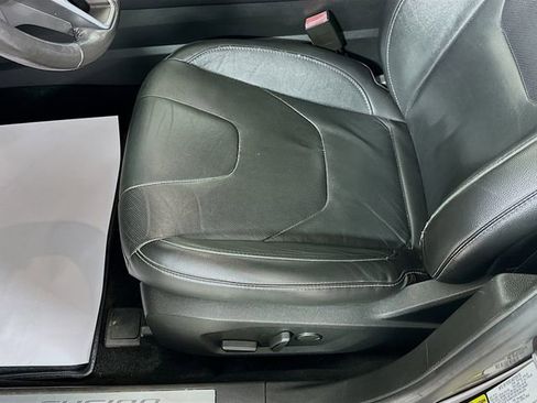 Used 2014 Ford Fusion Titanium image 19