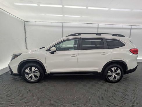 Used 2024 Subaru Ascent Premium w/ Convenience Package image 3