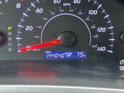 Used 2011 Toyota Camry LE image 26