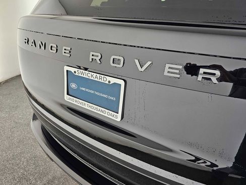 New 2026 Land Rover Range Rover SE image 13