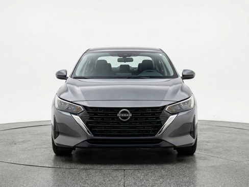 Used 2025 Nissan Sentra S FWD image 2