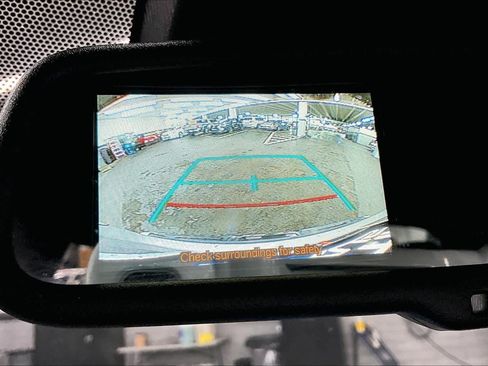 Used 2018 Toyota C-HR XLE image 21