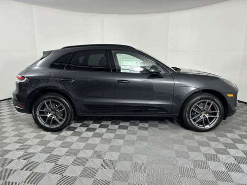 Certified 2025 Porsche Macan image 8