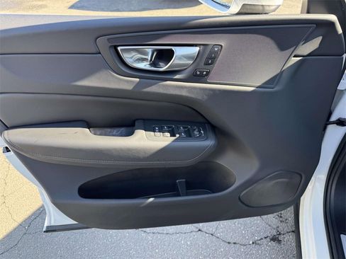 Certified 2023 Volvo XC60 B5 Plus image 14