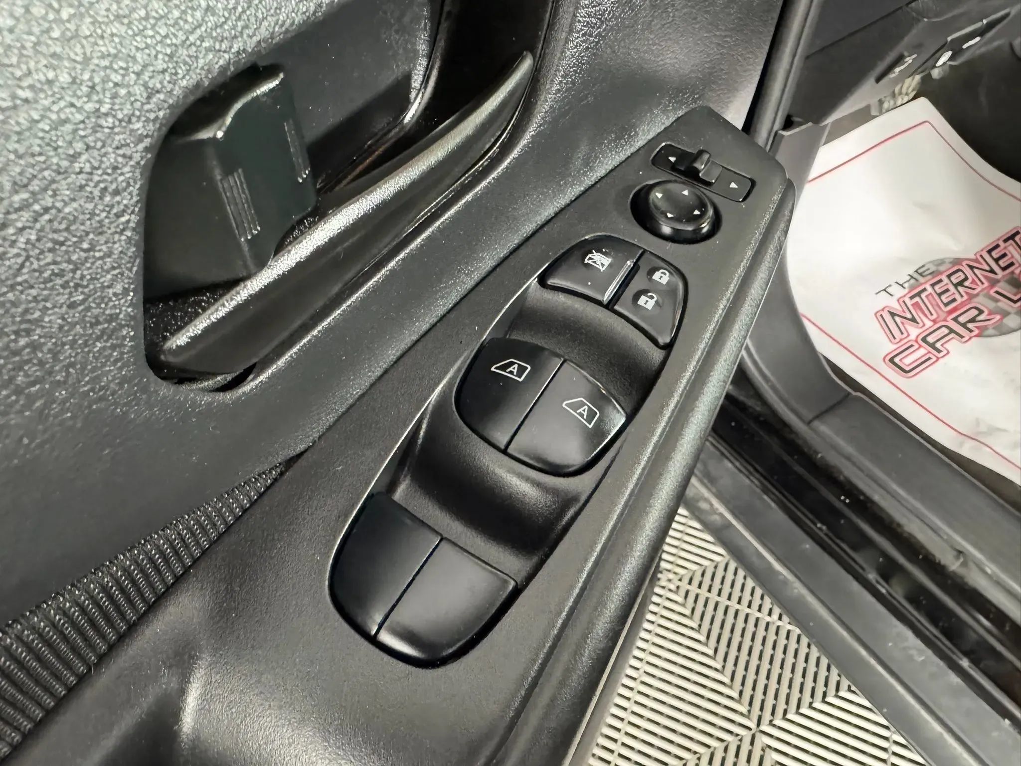 Used 2022 Nissan Kicks S FWD image 36