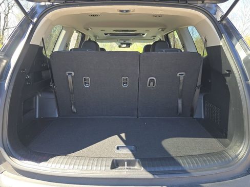 Used 2022 Kia Telluride S AWD/4WD image 19