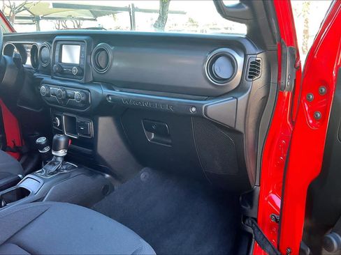 Used 2021 Jeep Wrangler Unlimited Sport image 15