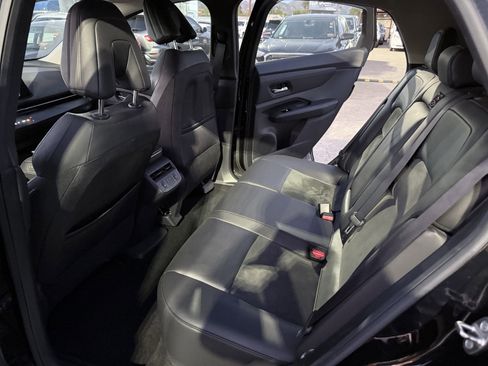 Used 2024 Nissan Ariya FWD image 16