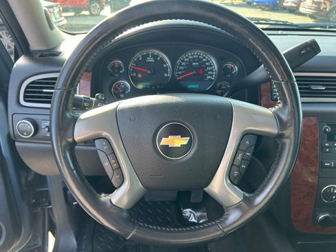 Used 2012 Chevrolet Avalanche LT w/ All-Star Edition image 8