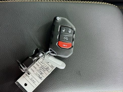 New 2025 Jeep Wrangler Sahara w/ Technology Group image 20