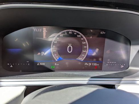 New 2026 Volkswagen Taos SE image 12