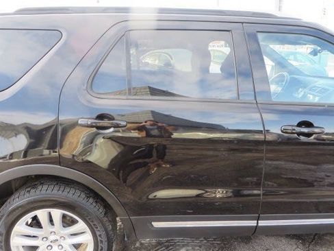 Used 2019 Ford Explorer XLT w/ Equipment Group 201A AWD/4WD image 41
