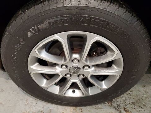 Used 2014 Jeep Grand Cherokee Limited image 28