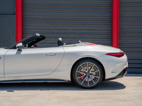 Used 2023 Mercedes-Benz SL 55 AMG 4MATIC image 7