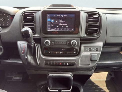 Used 2022 RAM ProMaster 2500 FWD image 12