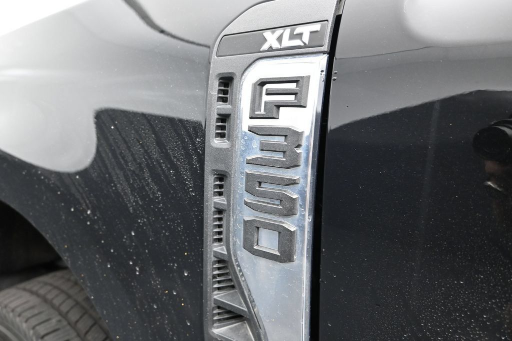 Used 2024 Ford F350 XLT AWD/4WD image 13