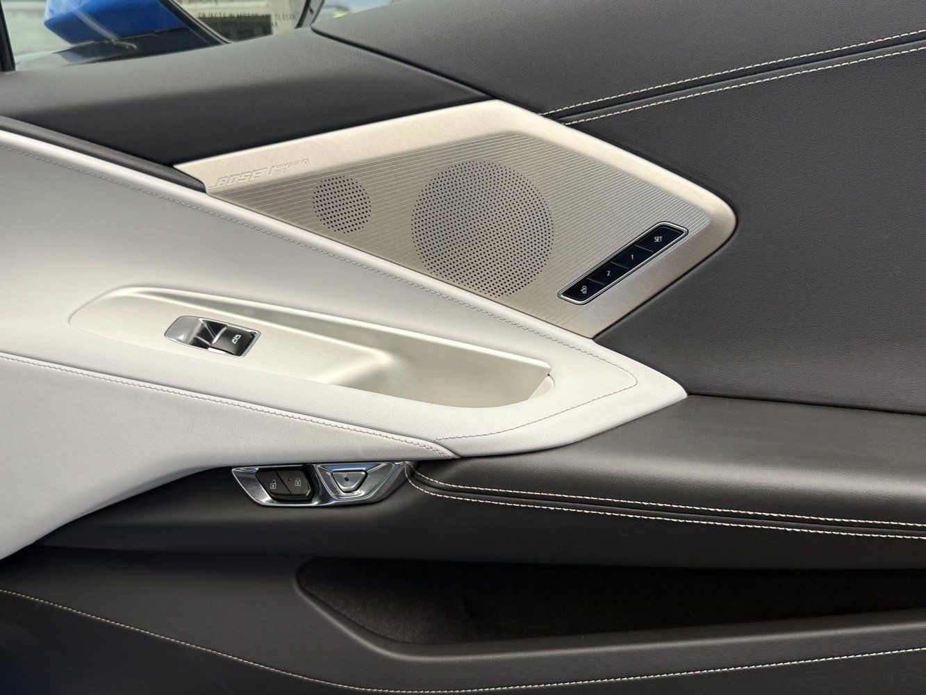 Used 2024 Chevrolet Corvette Stingray Preferred Cpe w/ Z51 Performance Package RWD image 25