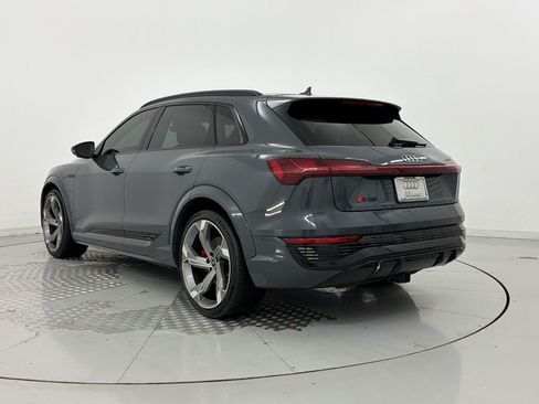 Certified 2024 Audi SQ8 e-tron Premium Plus w/ Black Optic Package AWD/4WD image 3