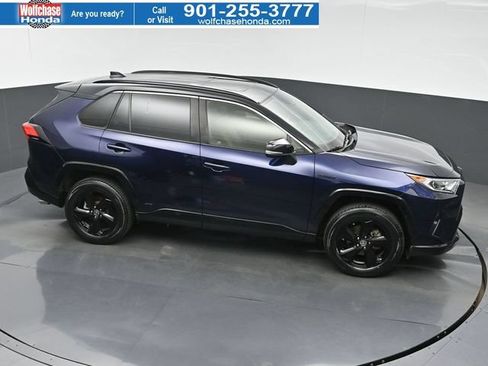 Used 2020 Toyota RAV4 XSE w/ All Weather Liner Package AWD/4WD image 33