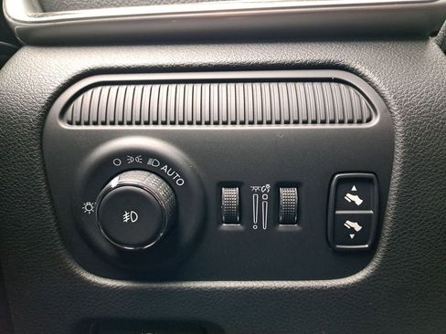 Used 2022 Jeep Wagoneer Series III image 24