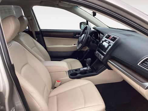 Used 2017 Subaru Outback 2.5i Limited image 15