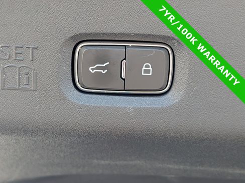 Certified 2025 Ford Expedition Active AWD/4WD image 14