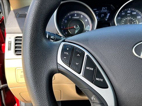 Used 2012 Hyundai Elantra GLS w/ Preferred Pkg 3 image 21