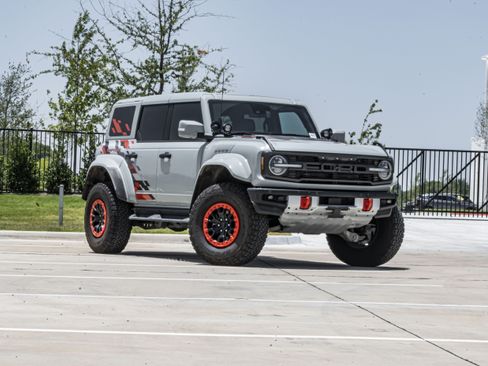 Used 2024 Ford Bronco Raptor AWD/4WD image 2