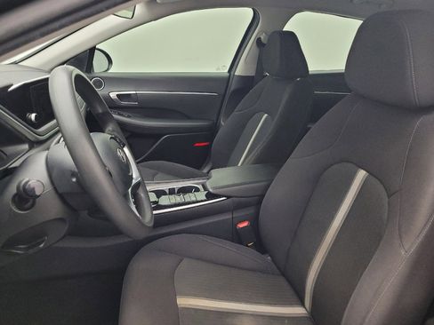 Used 2023 Hyundai Sonata SEL w/ Preferred Accessory Package FWD image 17