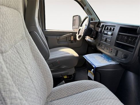 New 2025 GMC Savana 3500 Extended w/ Power Convenience Package image 15