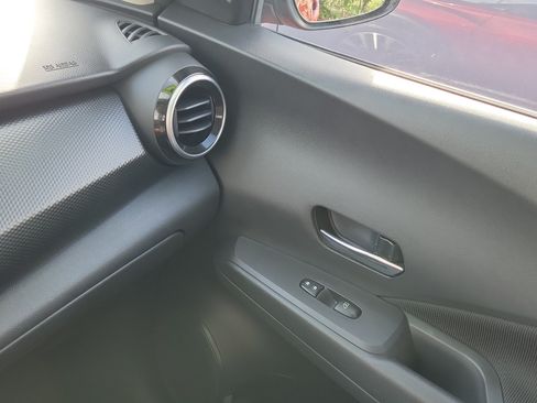 Certified 2021 Nissan Kicks SV FWD image 29