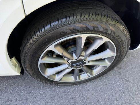 Used 2021 FIAT 500X Pop w/ Sport Appearance Package image 12